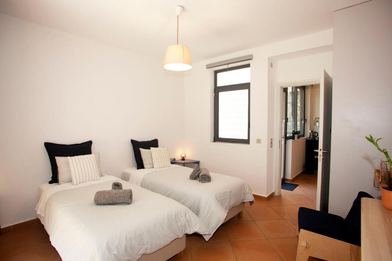 أثينا Spacious Suite With Luxury Bath المظهر الخارجي الصورة