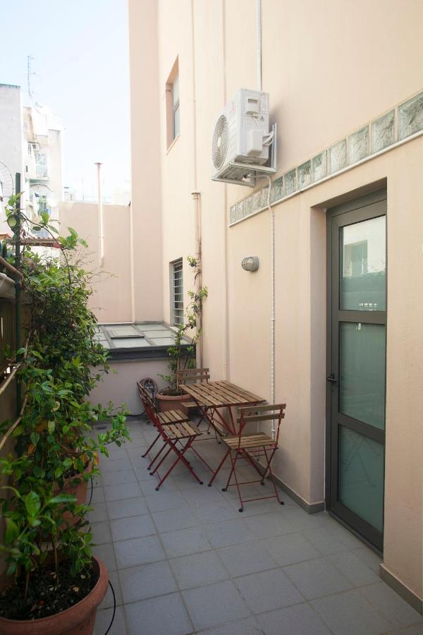 أثينا Spacious Suite With Luxury Bath المظهر الخارجي الصورة